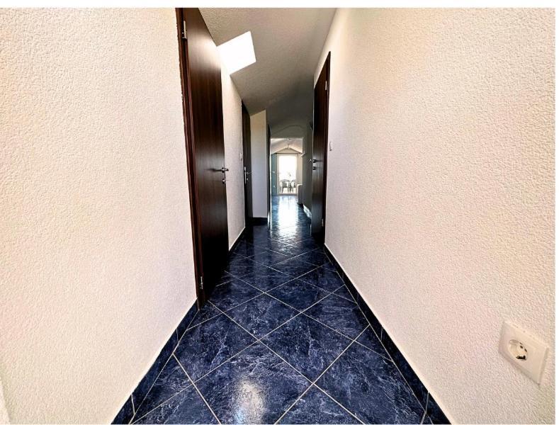 Apartmani Adriana Lakmartin Zewnętrze zdjęcie