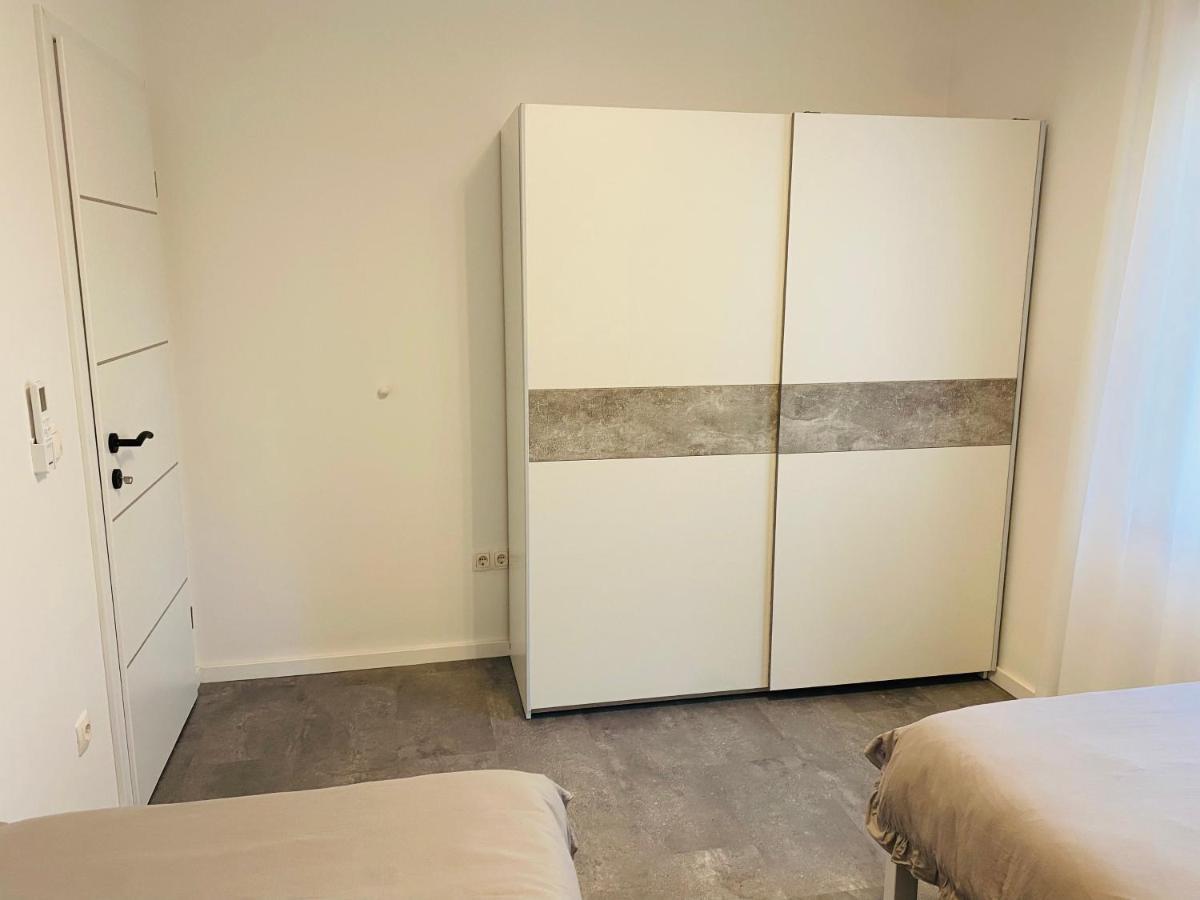 Apartmani Adriana Lakmartin Zewnętrze zdjęcie
